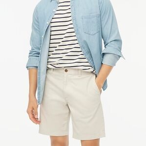 J.CREW 9" Inseam flex khaki short in stone New with Tags